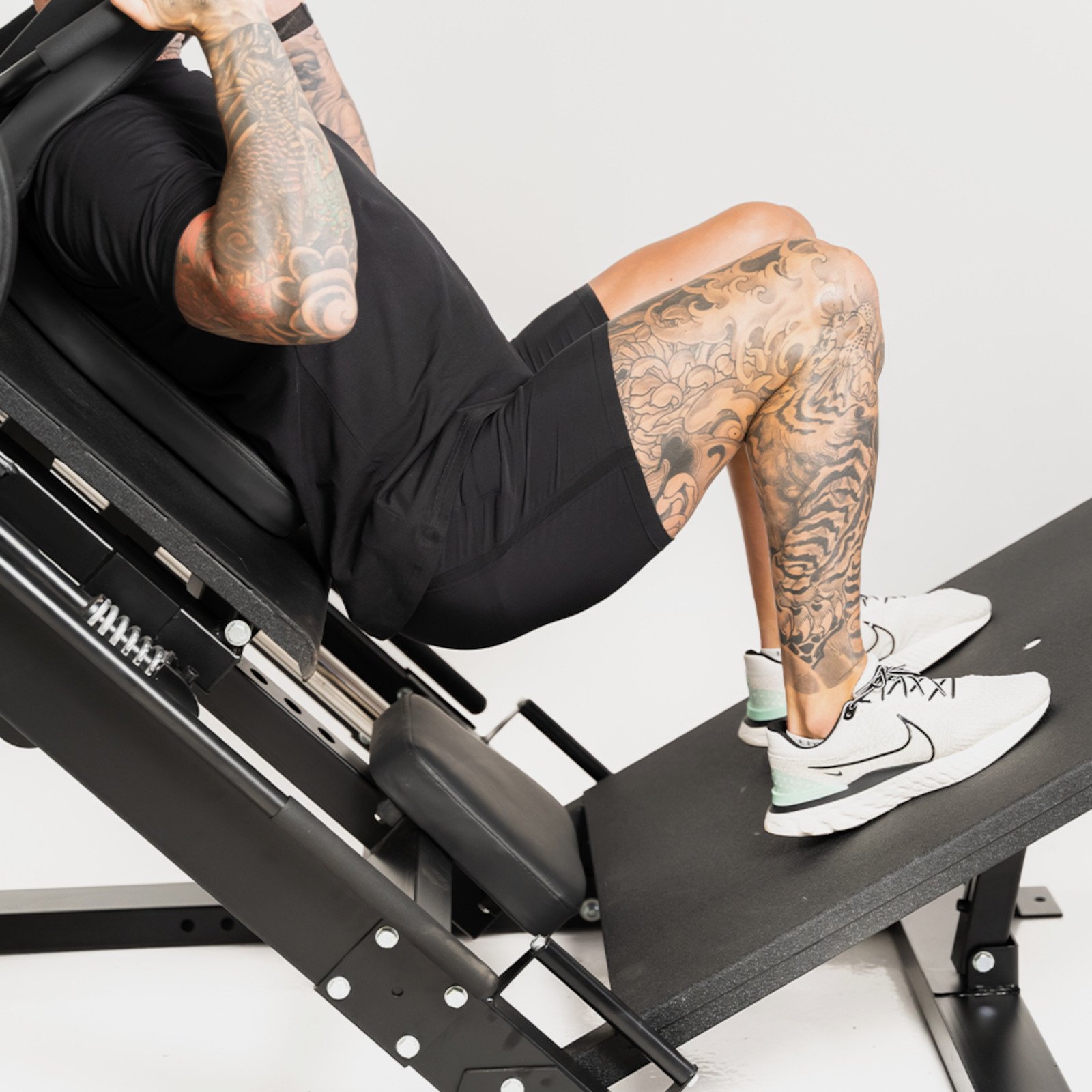 Force USA Beinpresse Ultimate Hack Squat Pro – Bild 5