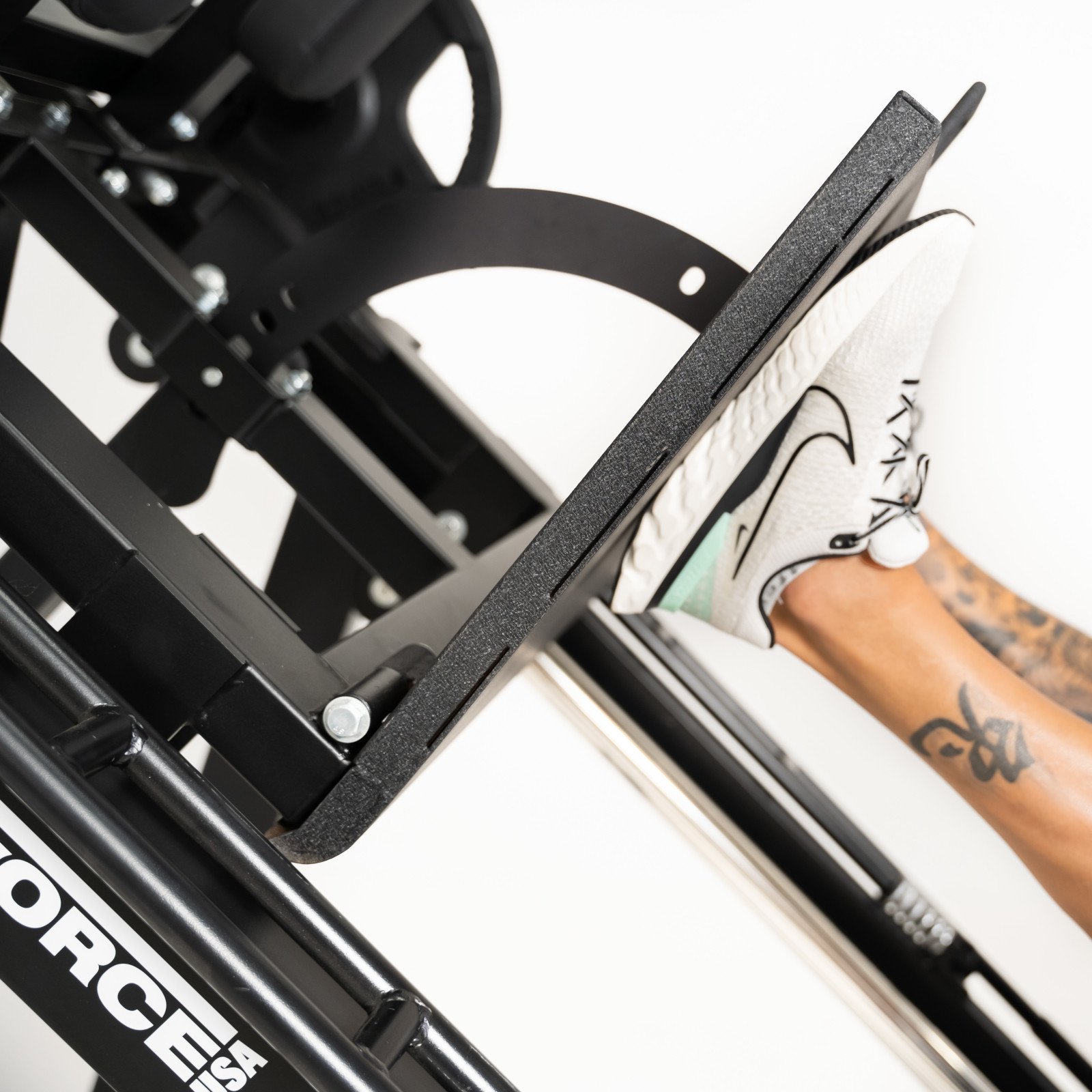 Force USA Beinpresse Ultimate Hack Squat Pro – Bild 9