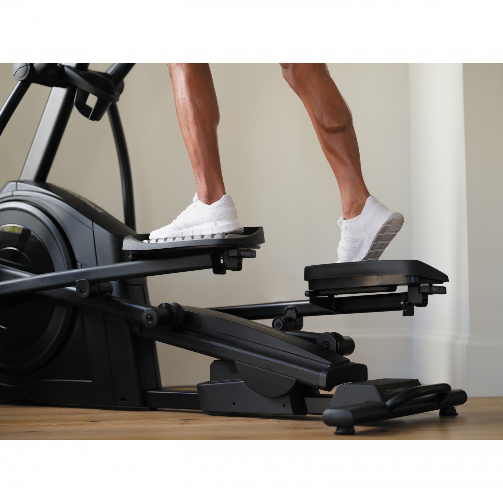 NordicTrack Ellipsentrainer AirGlide 14i (Ausstellungsstück) – Bild 9