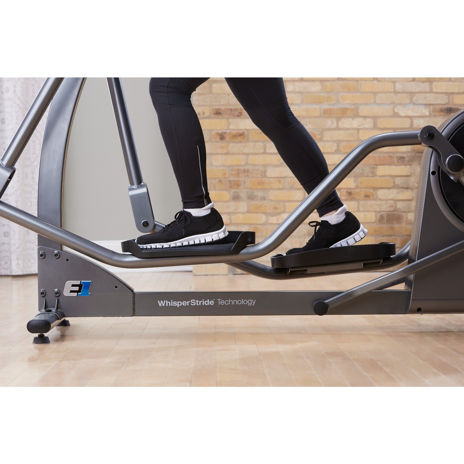 Life Fitness Crosstrainer E1 Go – Bild 4